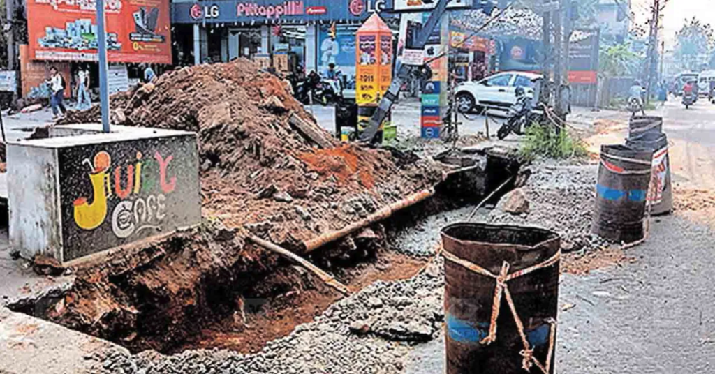 Perumbavoor road excavation traffic chaos